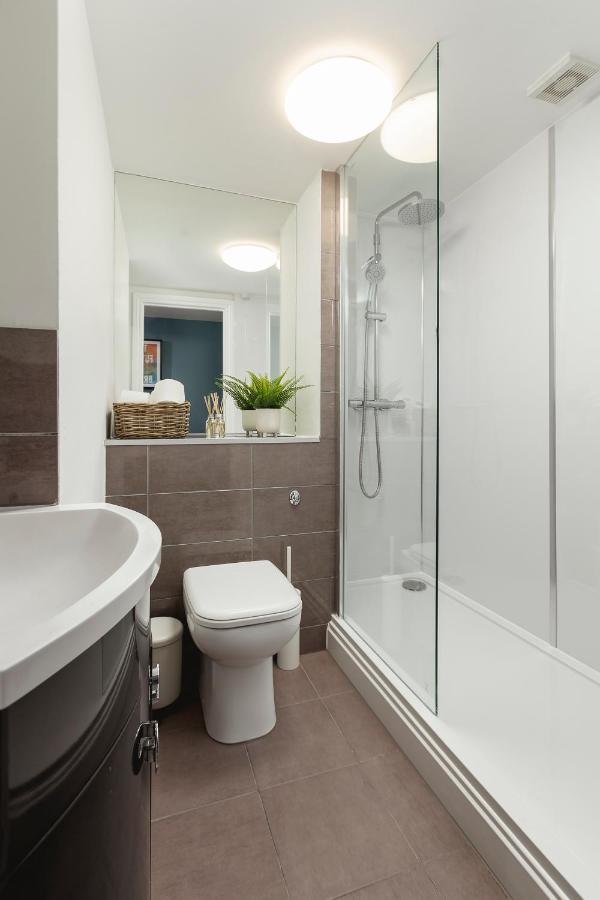Lovely 2br Ap Just Moments Away From Apartment