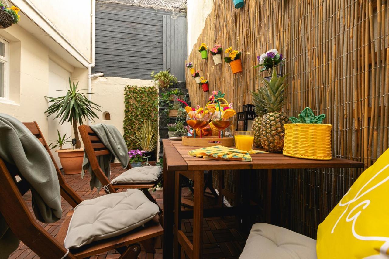 Lovely 2br Ap Just Moments Away From *